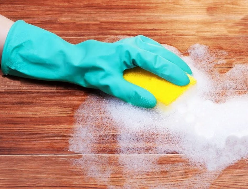 Чем и как мыть ламинат в домашних условиях, чтобы он блестел