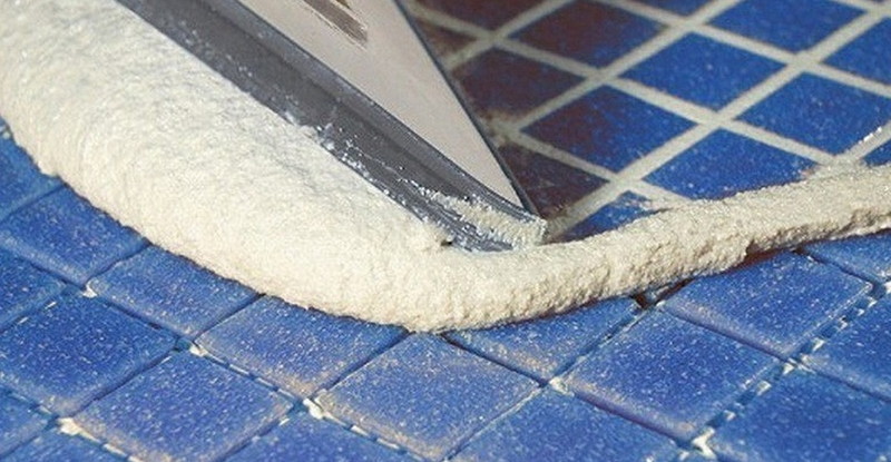 Технология затирки швов плитки на полу: как правильно затирать, замазывать швы на кафельной плитке своими руками